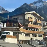 Apartment With Mountain View *