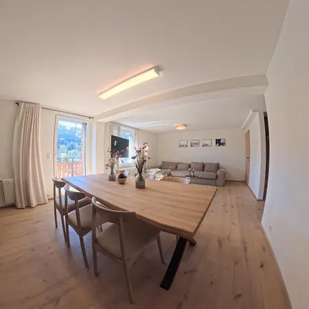 Apartment With Mountain View