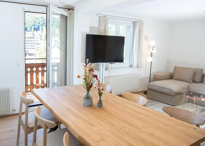 Apartment 4 For 8 People Bergcafe Aurora Lenzerheide/Lai